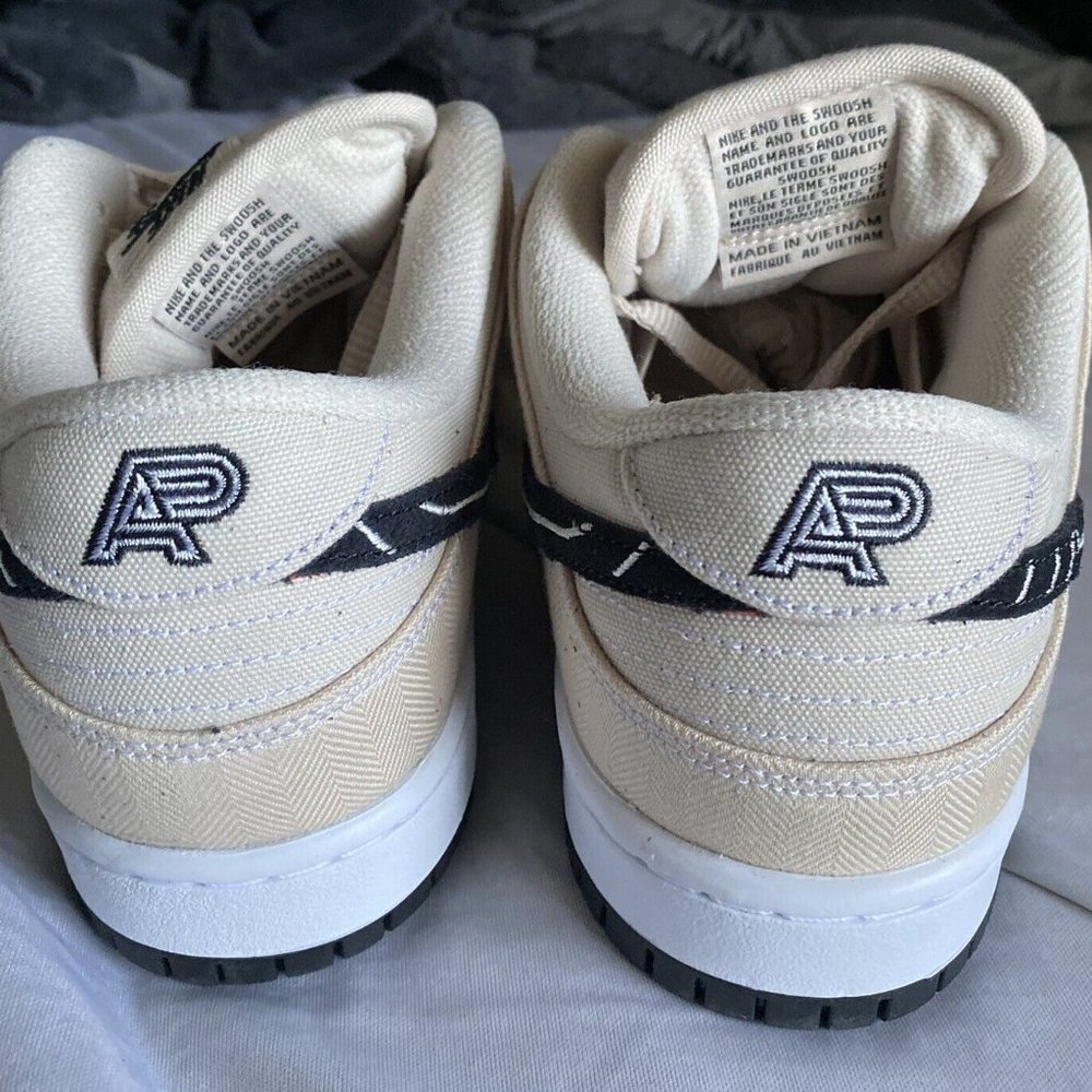 Nike SB Dunk Low x Albino & Preto Fossil - Picture 3 of 5